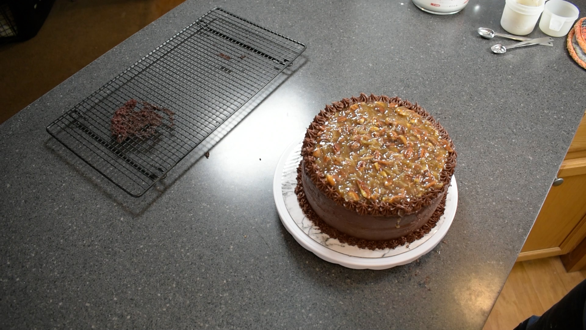 Still from Make a Cake